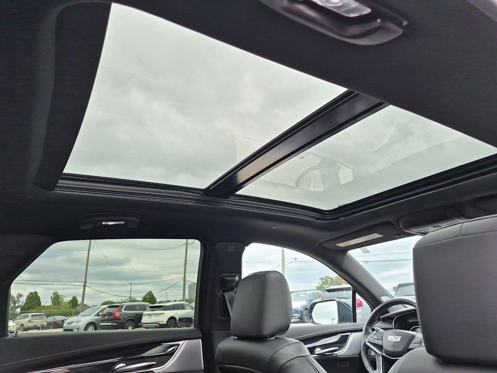 Thumbnail: 2025 Cadillac XT5 - 29