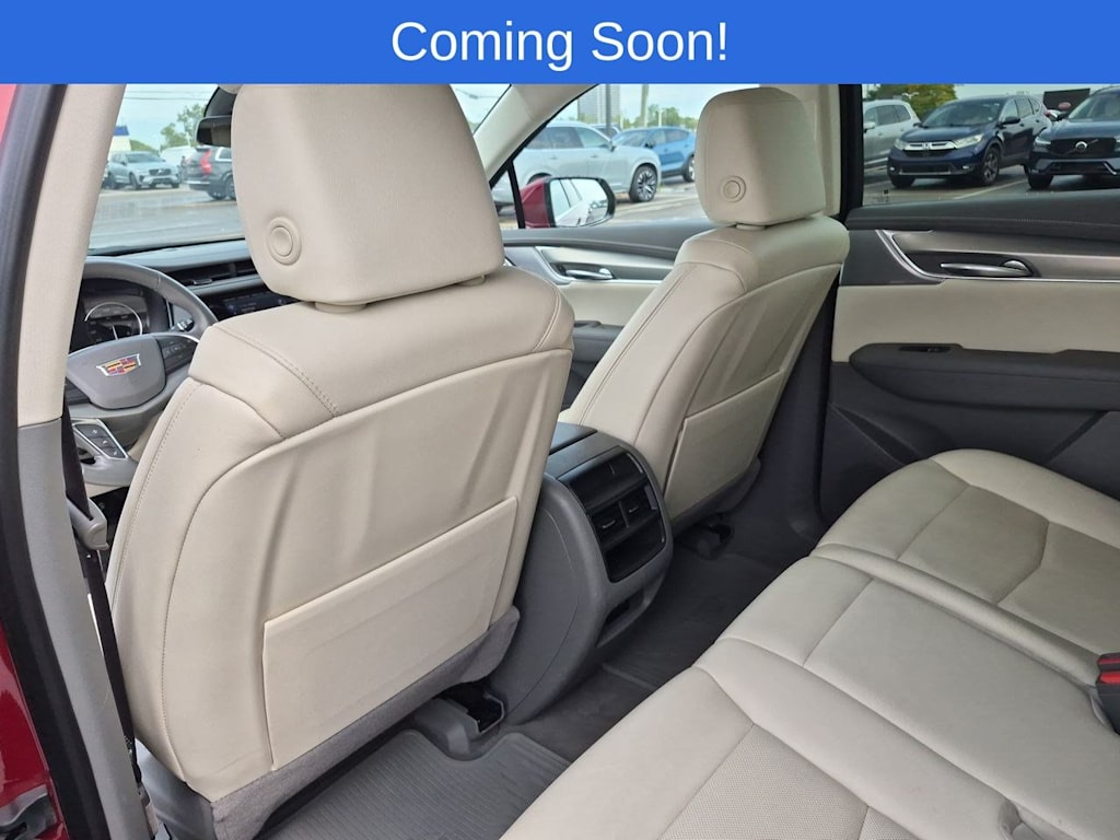 Thumbnail: 2024 Cadillac XT5 - 13