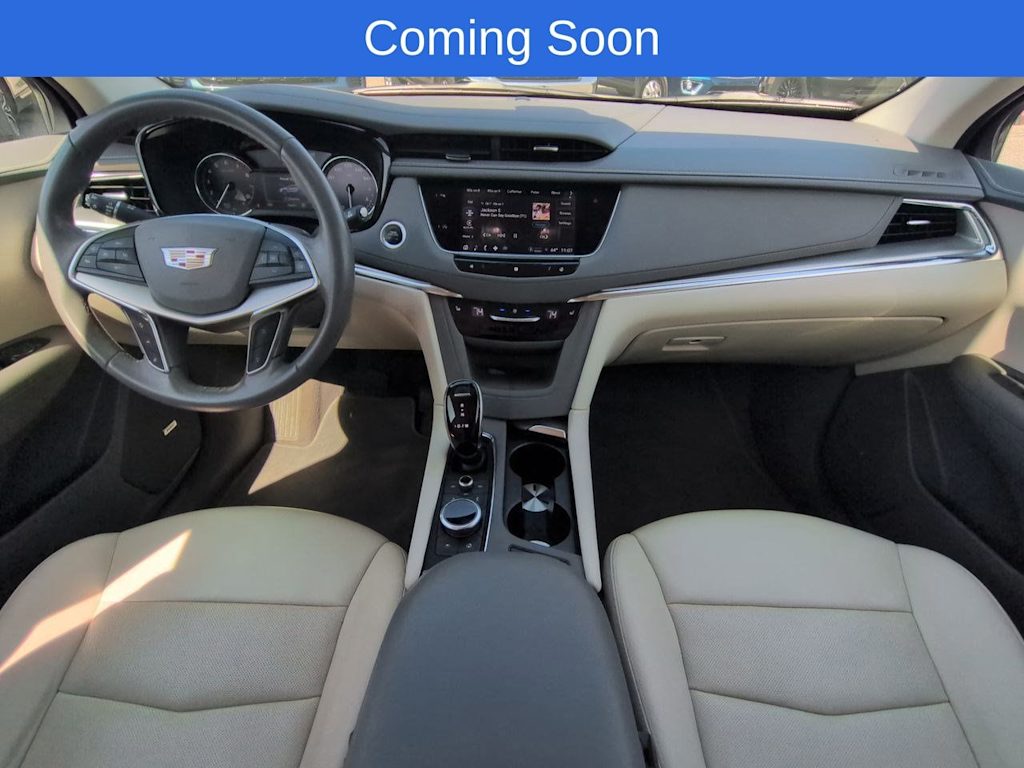 Thumbnail: 2021 Cadillac XT5 - 10