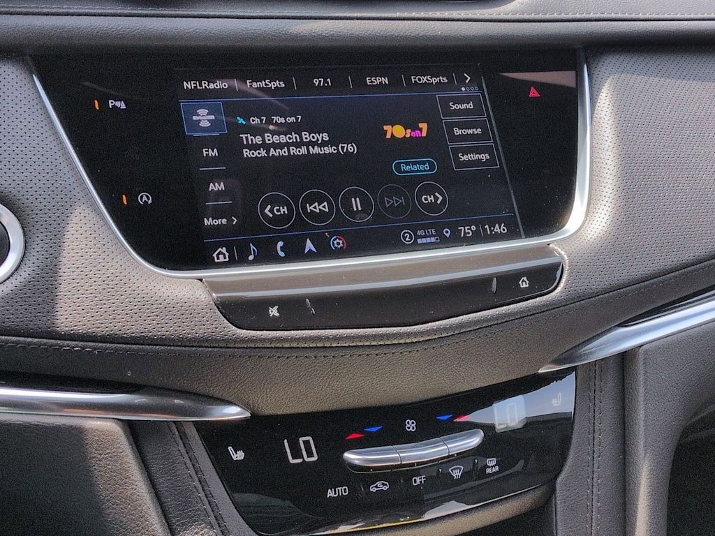 Thumbnail: 2023 Cadillac XT5 - 13