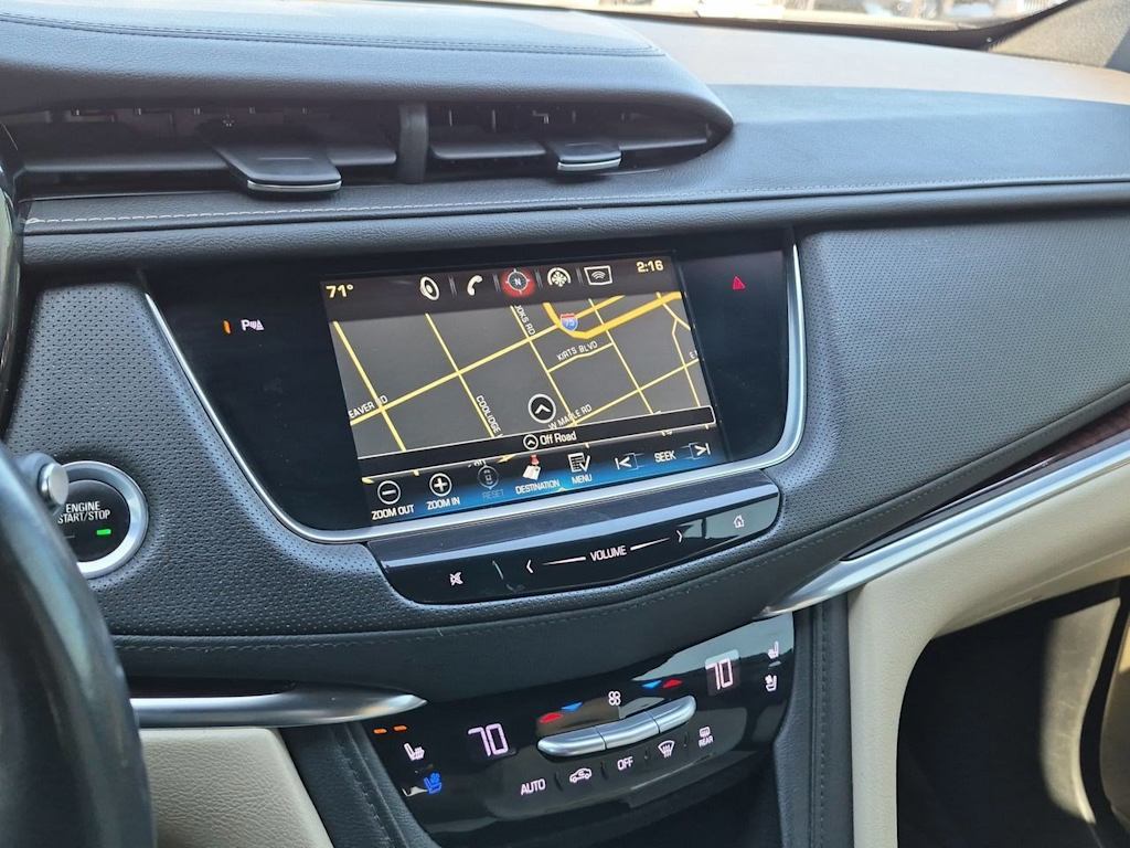 Thumbnail: 2018 Cadillac XT5 - 16
