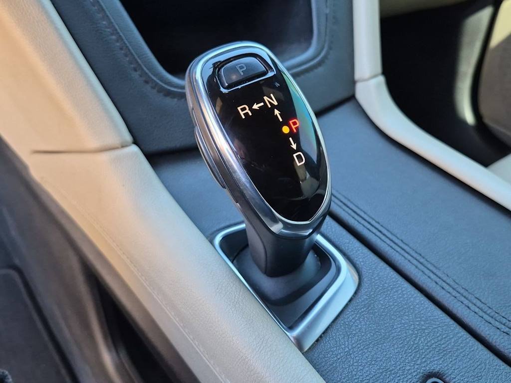 Thumbnail: 2018 Cadillac XT5 - 17
