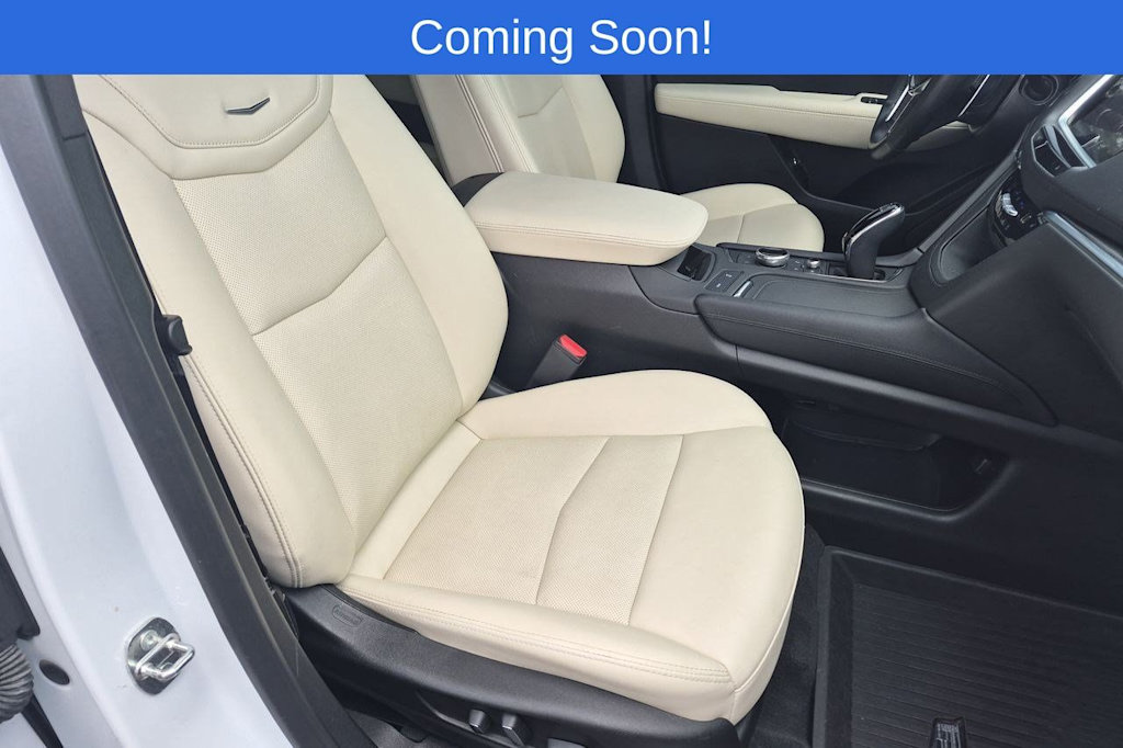 Thumbnail: 2023 Cadillac XT5 - 12