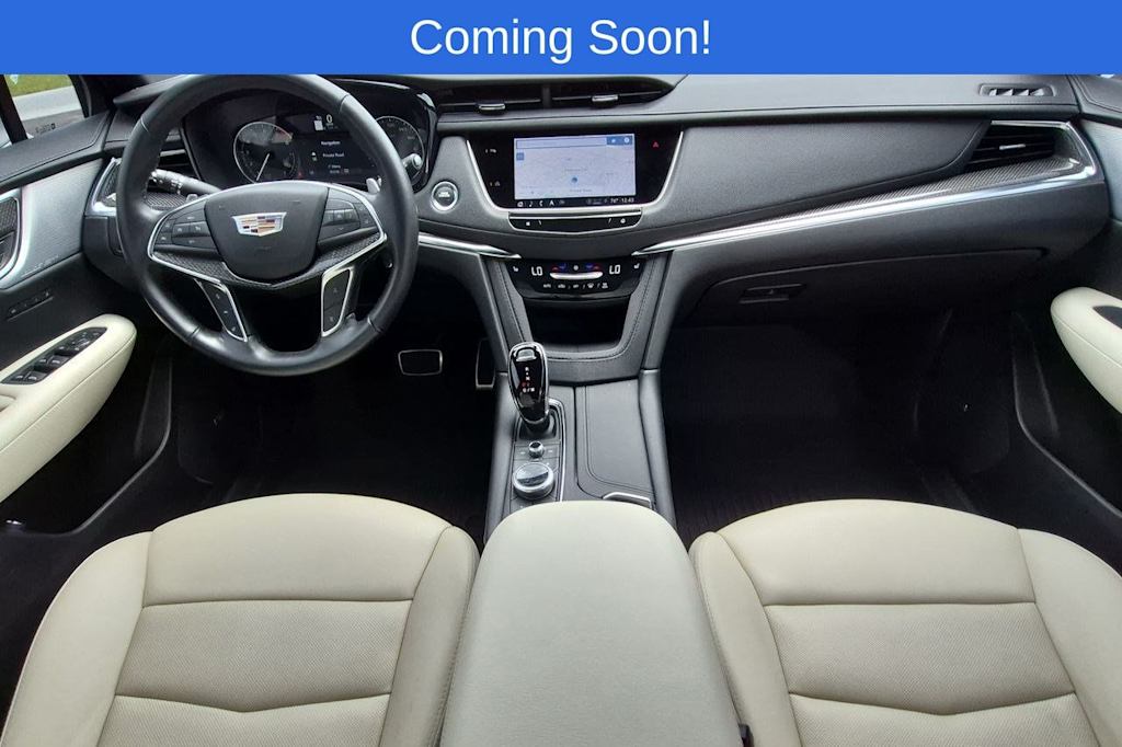 Thumbnail: 2023 Cadillac XT5 - 10