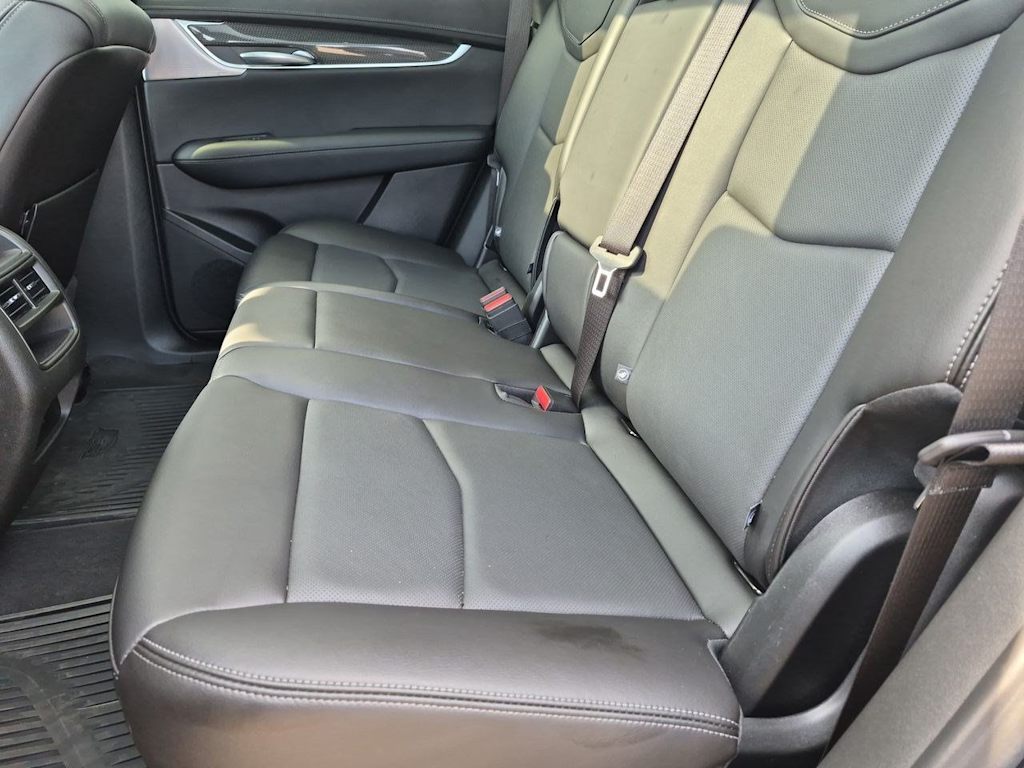Thumbnail: 2024 Cadillac XT5 - 20
