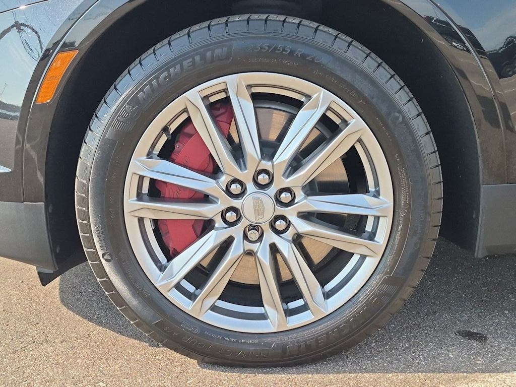 Thumbnail: 2024 Cadillac XT5 - 4