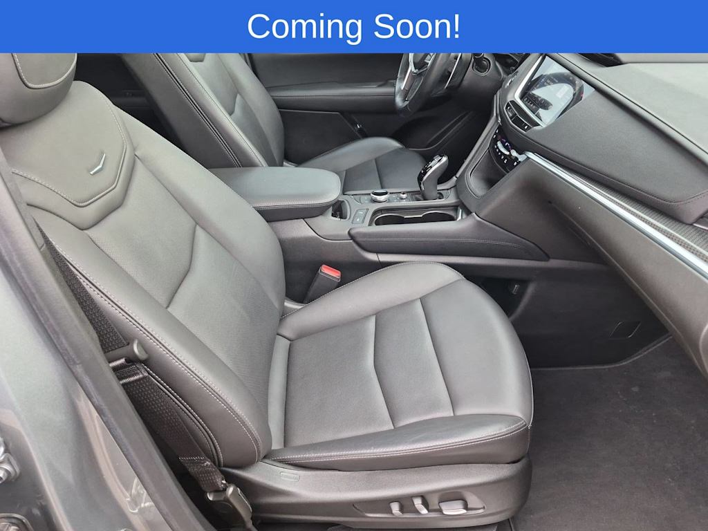 Thumbnail: 2023 Cadillac XT5 - 11