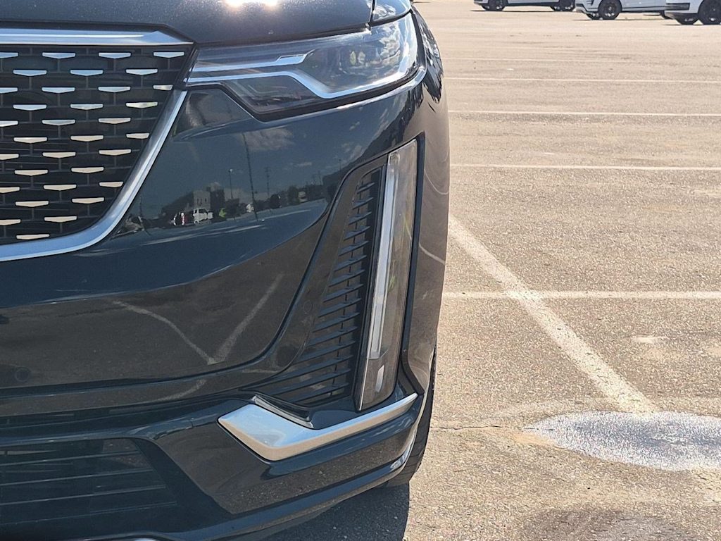 Thumbnail: 2024 Cadillac XT6 - 24