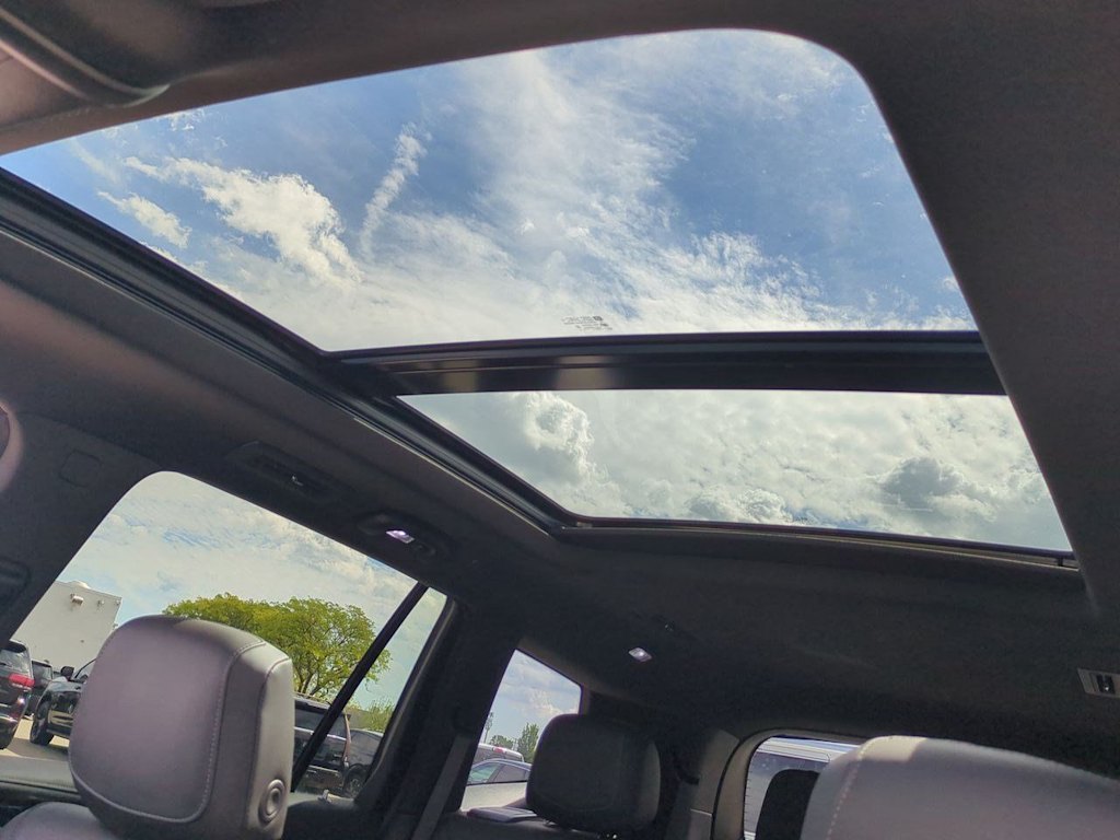 Thumbnail: 2023 Cadillac XT6 - 26