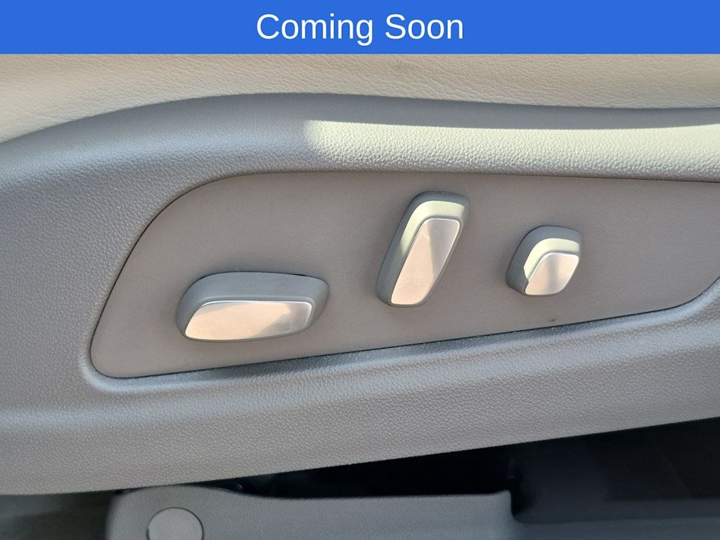 Thumbnail: 2024 Cadillac XT6 - 18