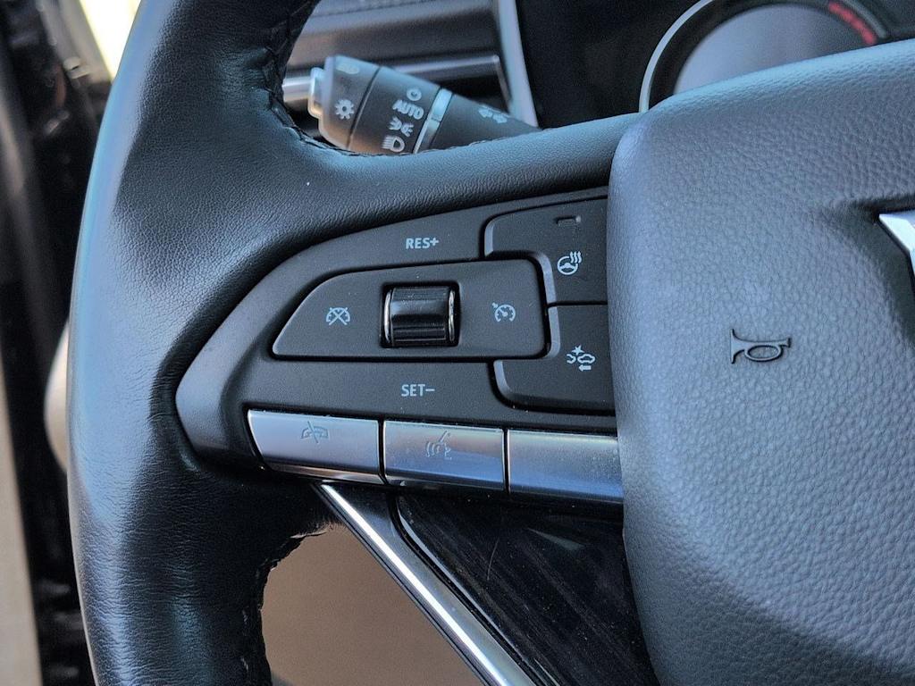 Thumbnail: 2023 Cadillac XT6 - 29