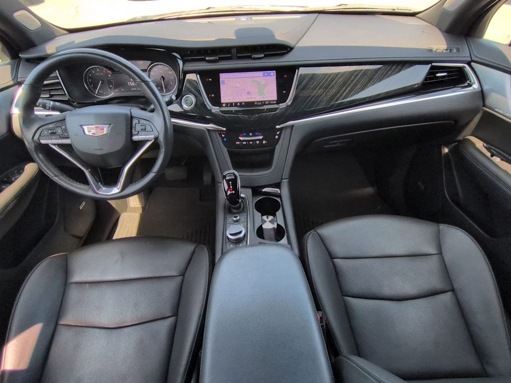 Thumbnail: 2023 Cadillac XT6 - 10
