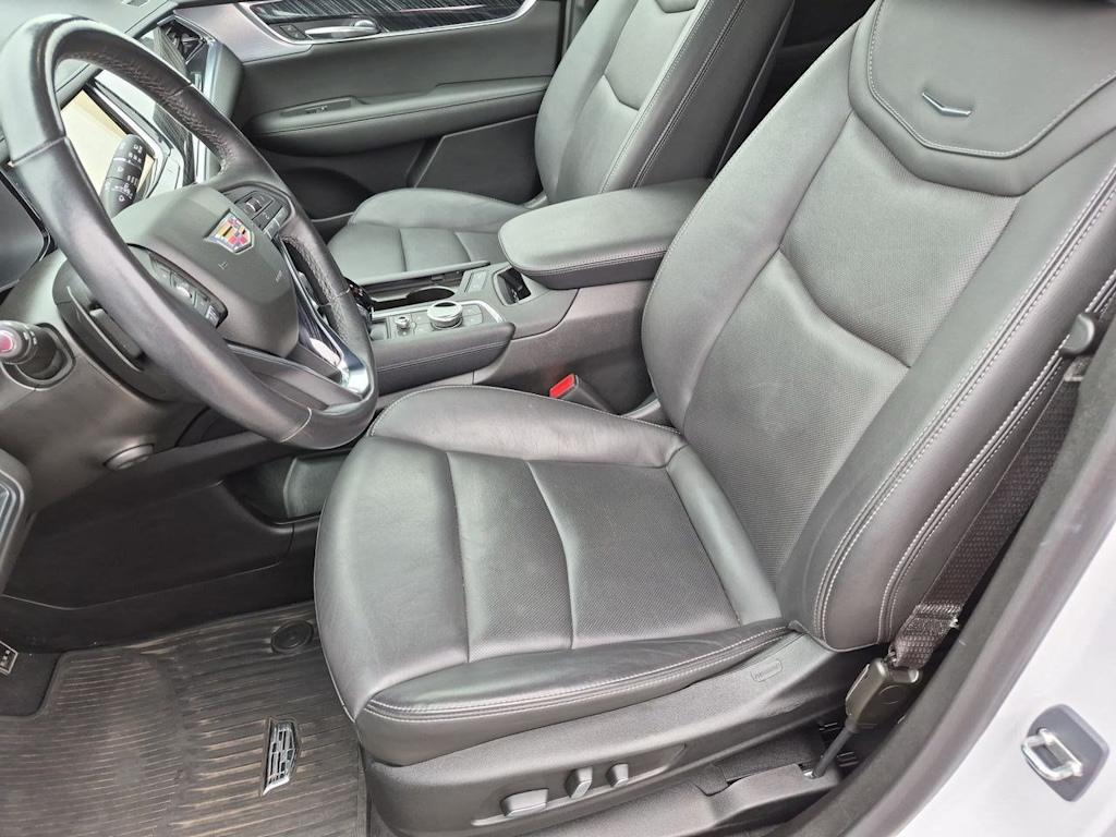 Thumbnail: 2024 Cadillac XT6 - 11