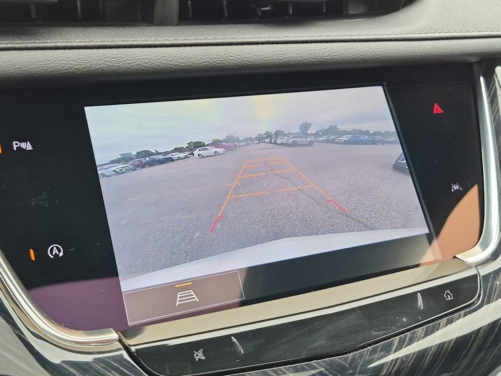 Thumbnail: 2024 Cadillac XT6 - 34