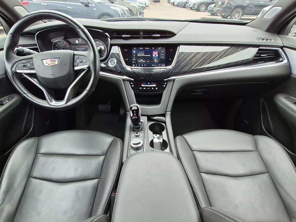 Thumbnail: 2024 Cadillac XT6 - 10