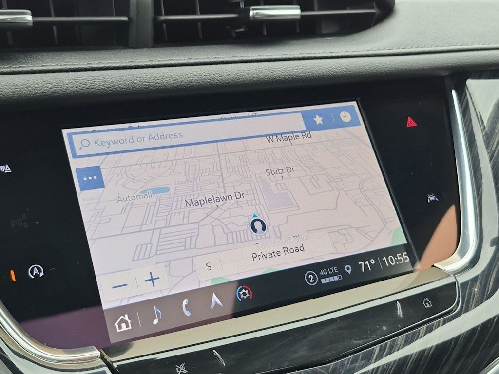 Thumbnail: 2024 Cadillac XT6 - 33