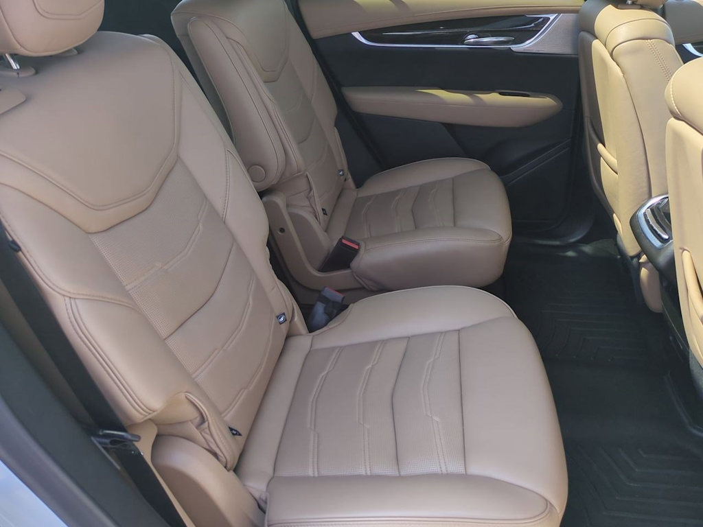 2022 Cadillac XT6 Premium Luxury 28