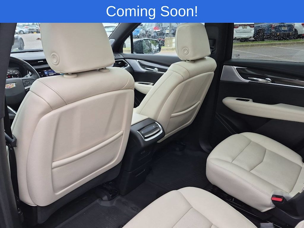 Thumbnail: 2024 Cadillac XT6 - 12