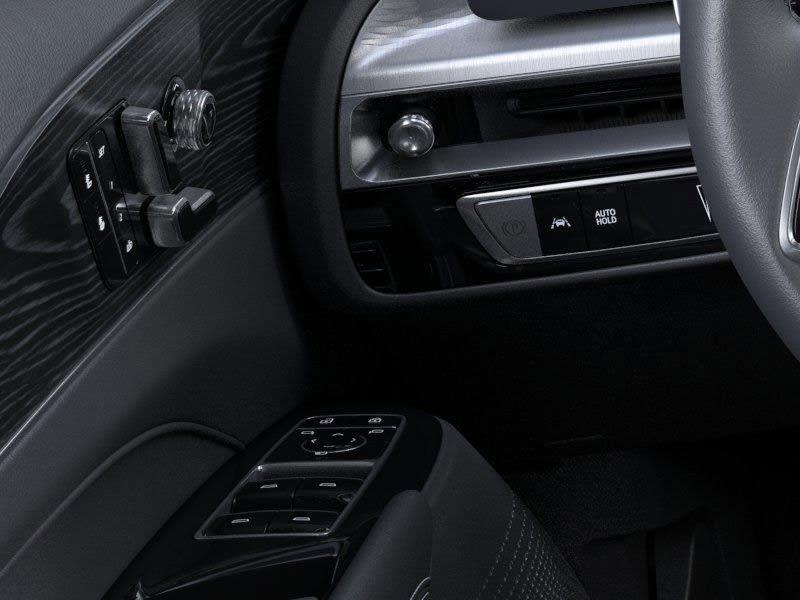 Thumbnail: 2025 Cadillac Lyriq - 23