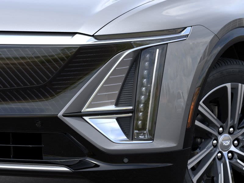 Thumbnail: 2025 Cadillac Lyriq - 18