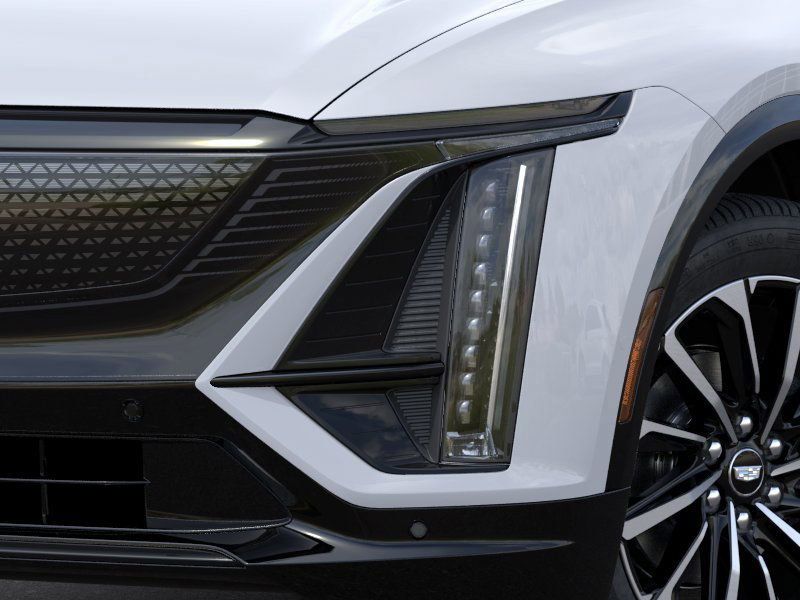 Thumbnail: 2026 Cadillac Lyriq - 19