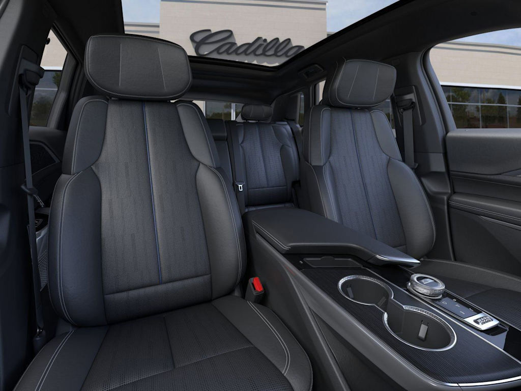 Thumbnail: 2026 Cadillac Lyriq - 7