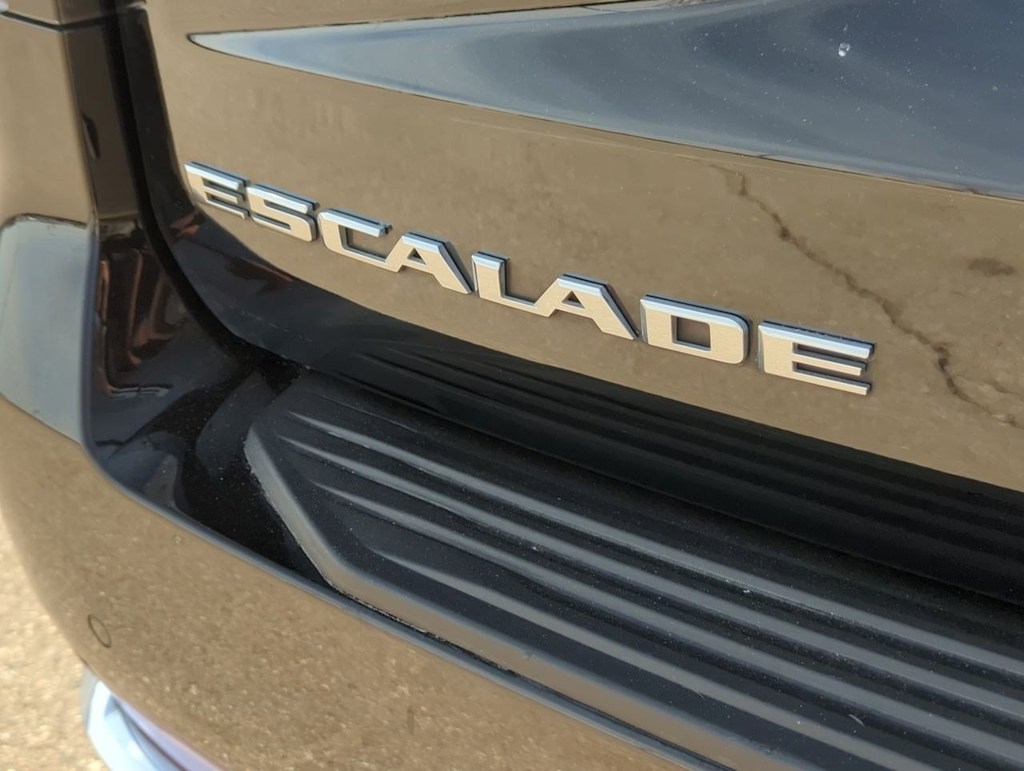 2022 Cadillac Escalade Luxury 22