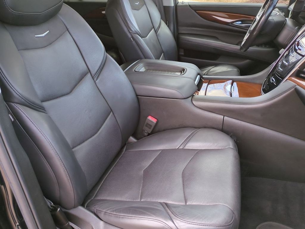 2018 Cadillac Escalade Luxury 12