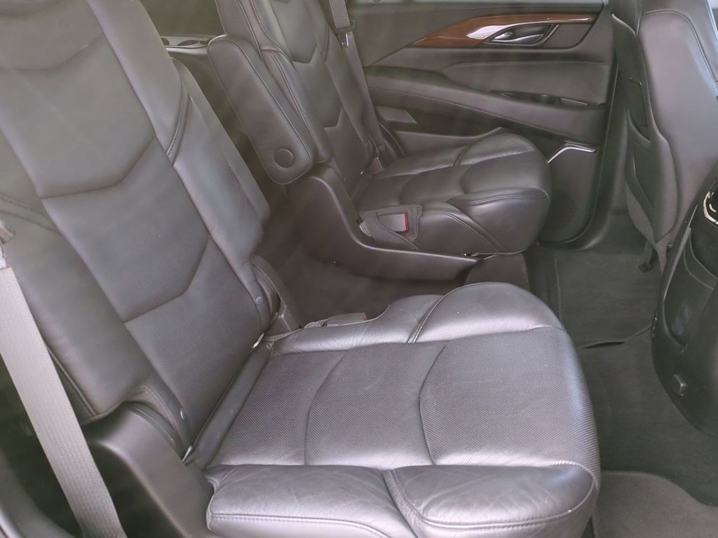 2018 Cadillac Escalade Luxury 28
