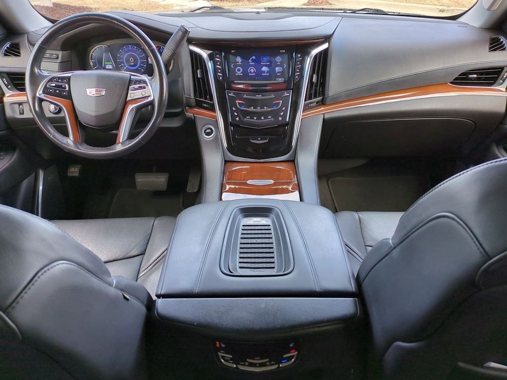 2018 Cadillac Escalade Luxury 10