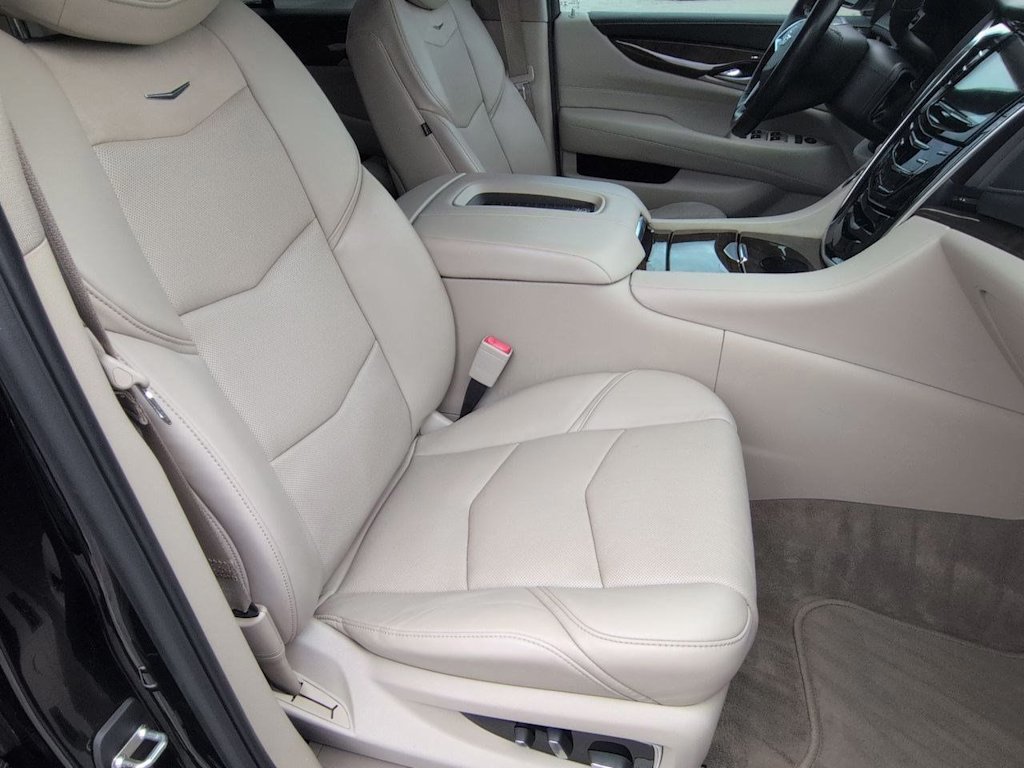 Thumbnail: 2019 Cadillac Escalade - 29