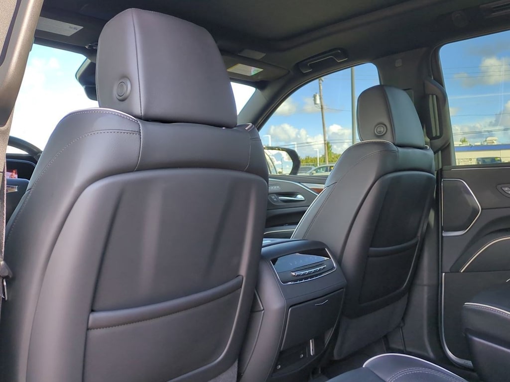 Thumbnail: 2022 Cadillac Escalade - 12