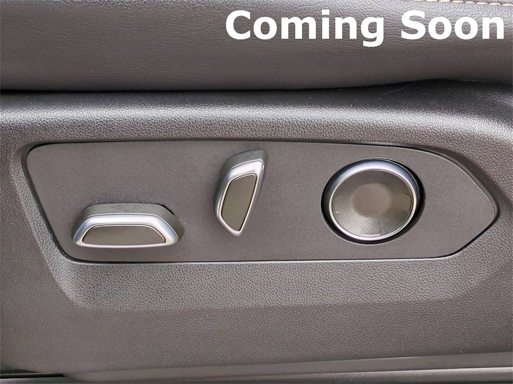 Thumbnail: 2023 Cadillac Escalade - 25