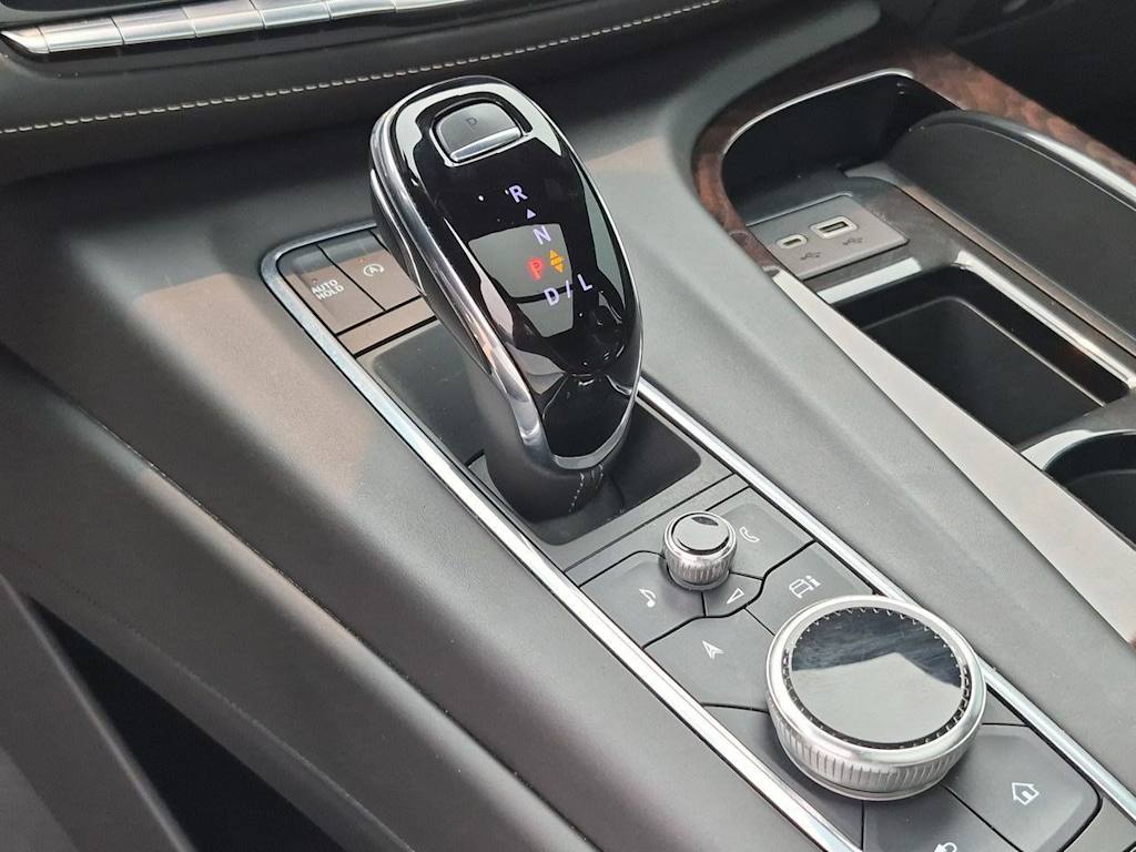 Thumbnail: 2022 Cadillac Escalade - 12
