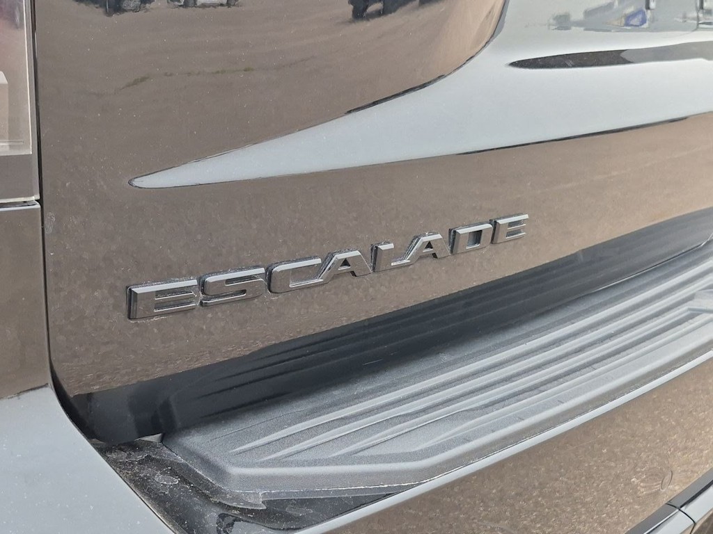 Thumbnail: 2022 Cadillac Escalade - 18