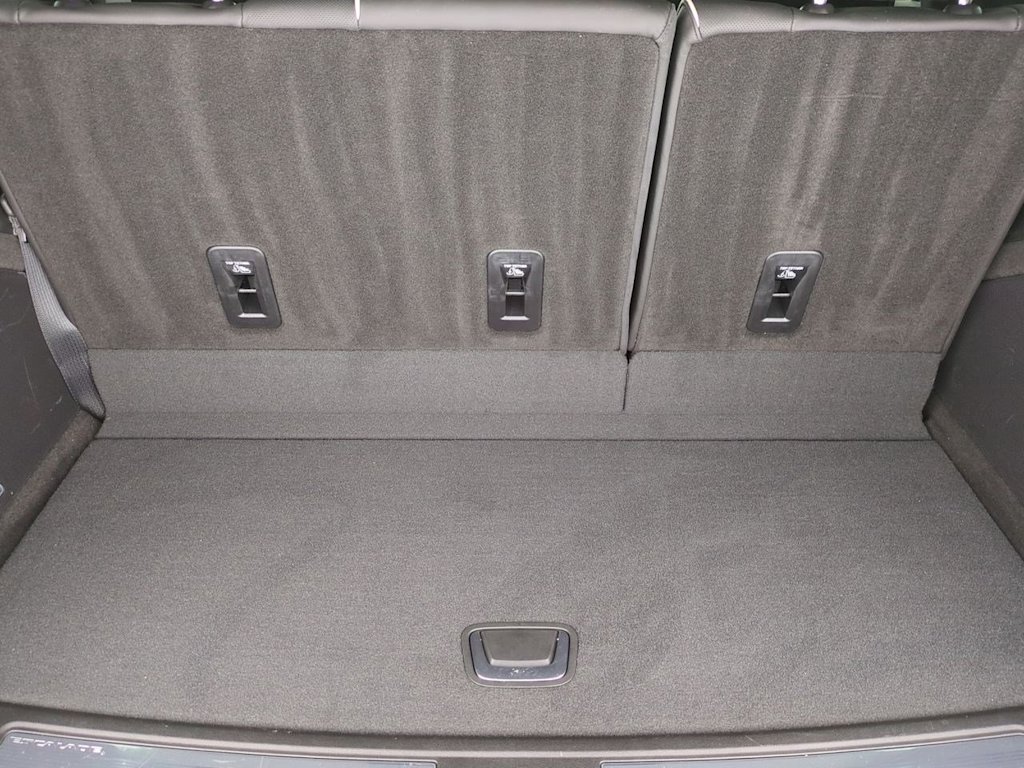 Thumbnail: 2024 Cadillac Escalade - 17