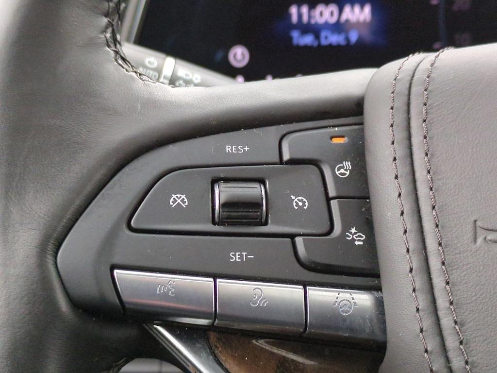 Thumbnail: 2024 Cadillac Escalade - 32