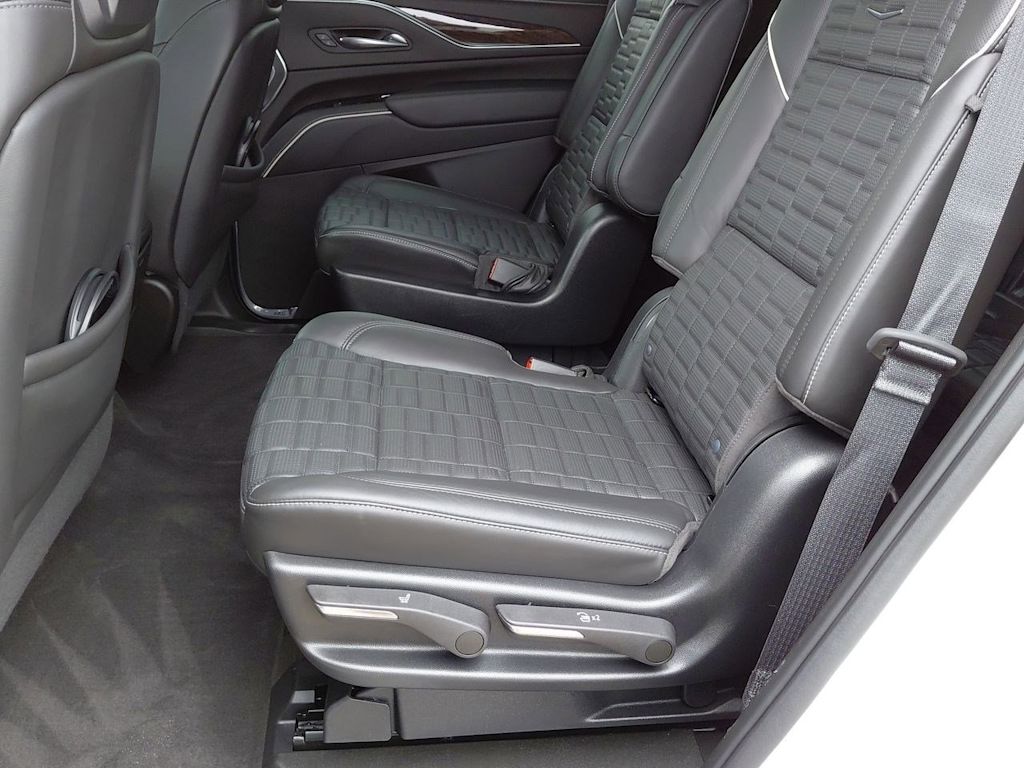 2022 Cadillac Escalade Sport Platinum 26