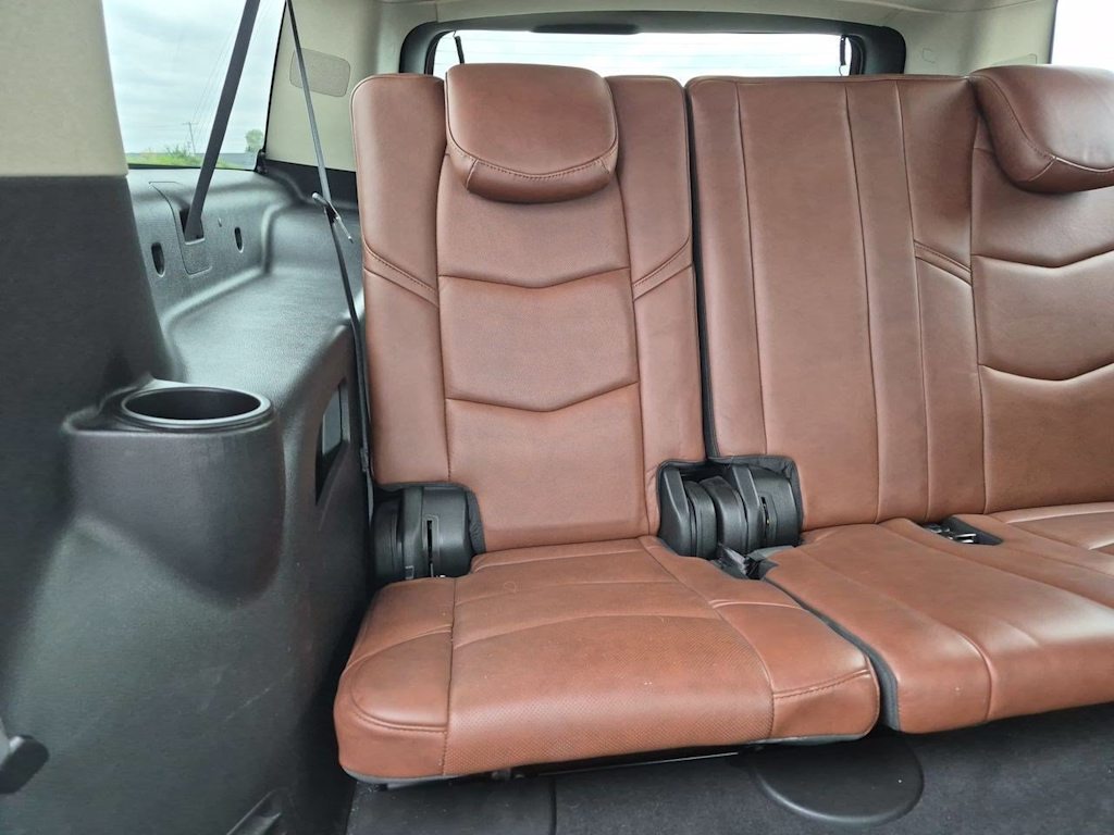 Thumbnail: 2019 Cadillac Escalade - 30