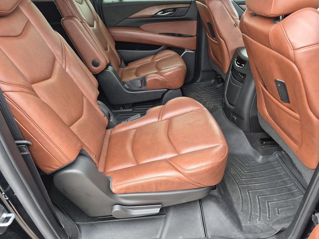 Thumbnail: 2019 Cadillac Escalade - 29