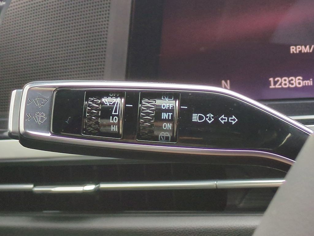 Thumbnail: 2025 Cadillac Escalade - 31