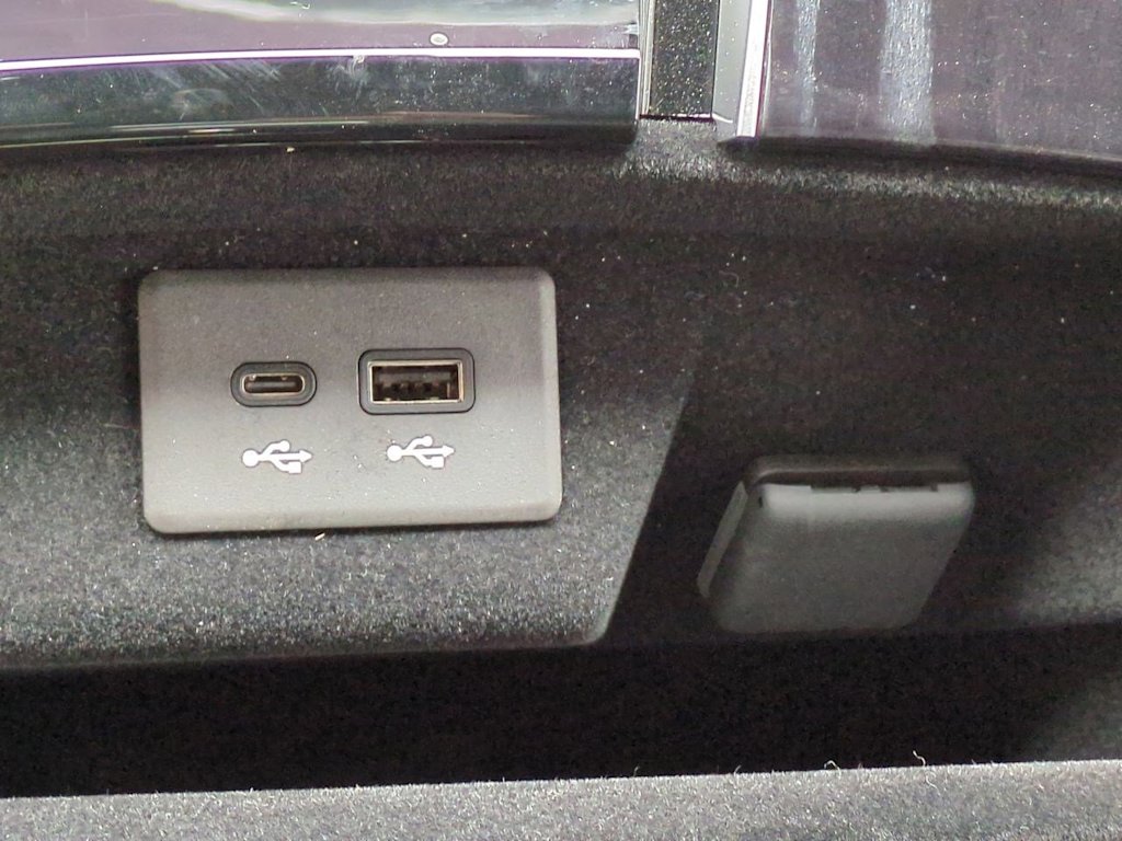 Thumbnail: 2025 Cadillac Escalade - 35