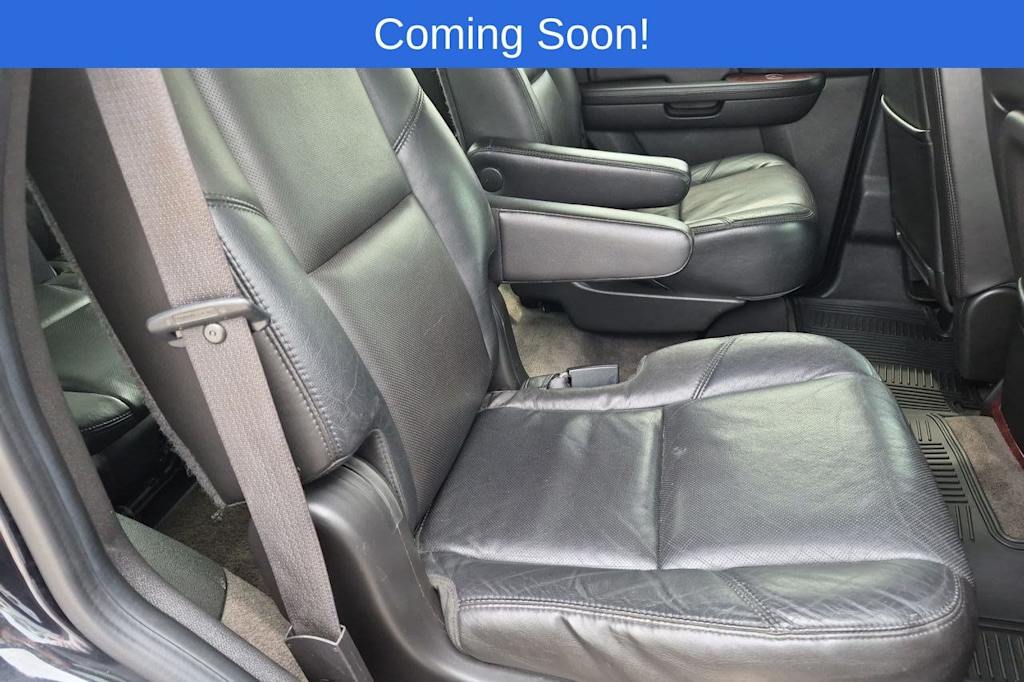 Thumbnail: 2010 Cadillac Escalade - 27