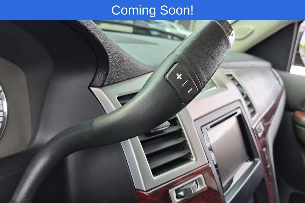 Thumbnail: 2010 Cadillac Escalade - 16