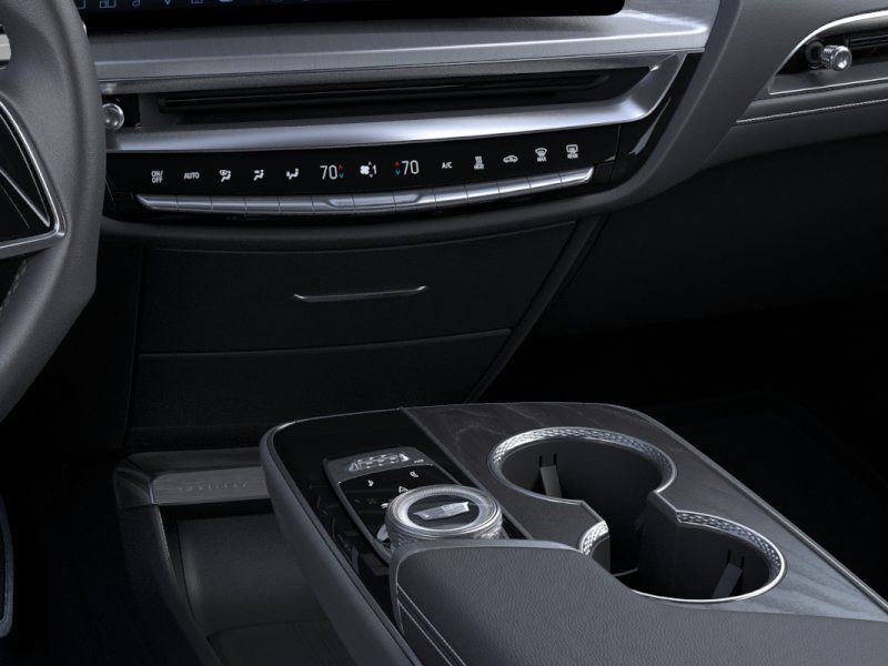 Thumbnail: 2026 Cadillac Lyriq - 10