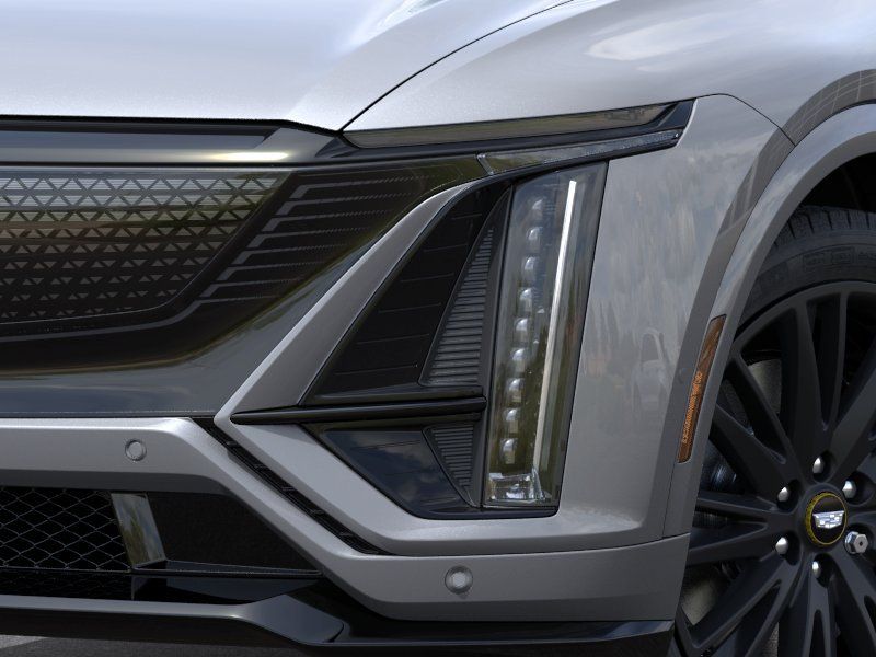 Thumbnail: 2026 Cadillac Lyriq - 19