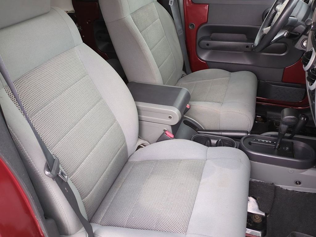 2009 Jeep Wrangler Unlimited Sahara 25