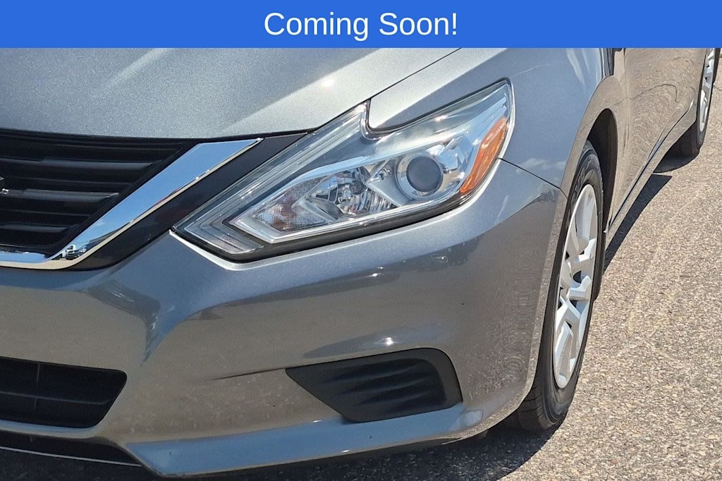 Thumbnail: 2017 Nissan Altima - 23