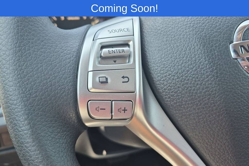 Thumbnail: 2017 Nissan Altima - 28