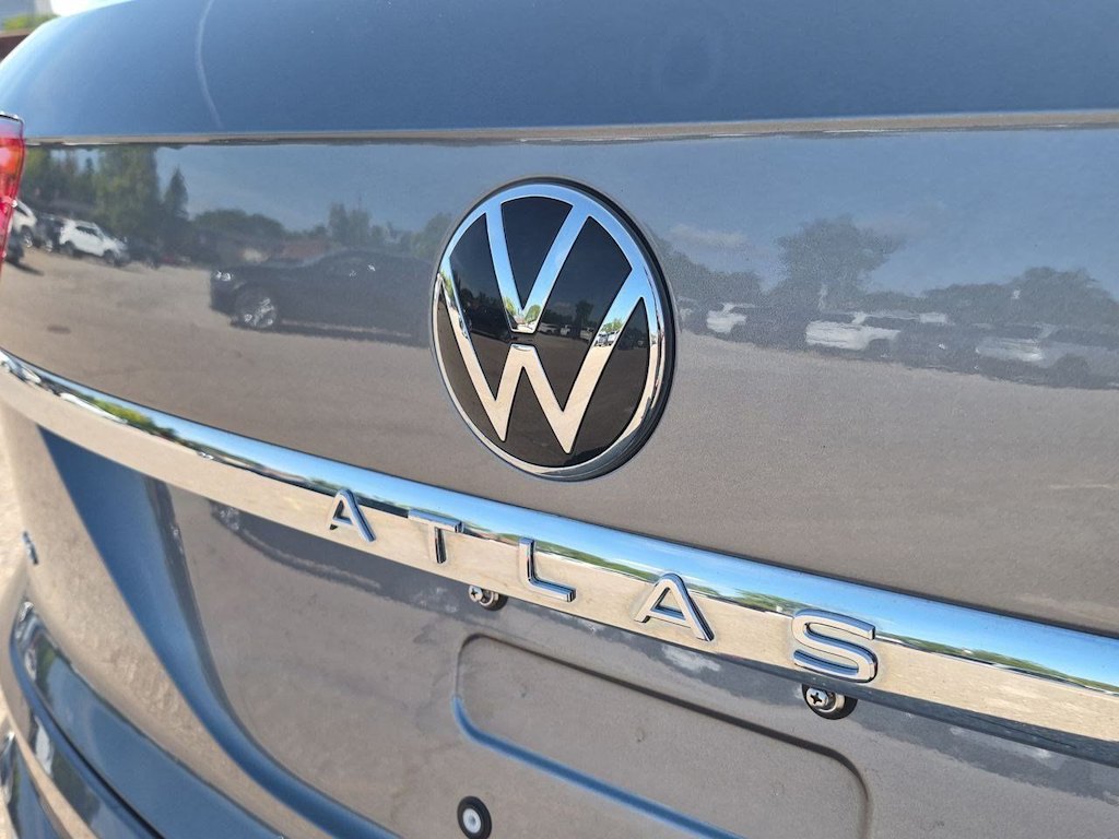Thumbnail: 2022 Volkswagen Atlas - 23